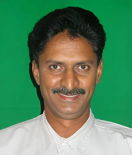 Senthil R 