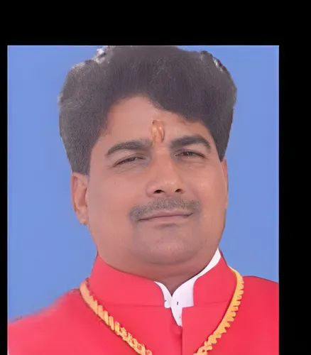 Karnjeet Singh Alias Vyas Singh