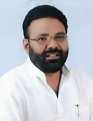 Manoj Kumar Paras